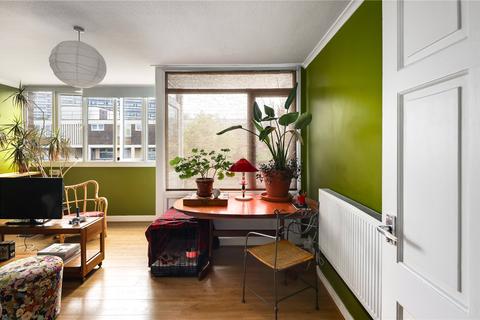 54 Ballance Road, London, E9 5SR