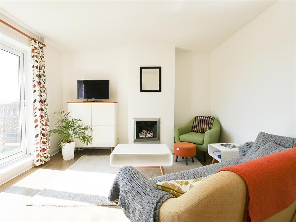 Redcatch Road, Bristol, BS4 2HQ 2 bed flat £250,000