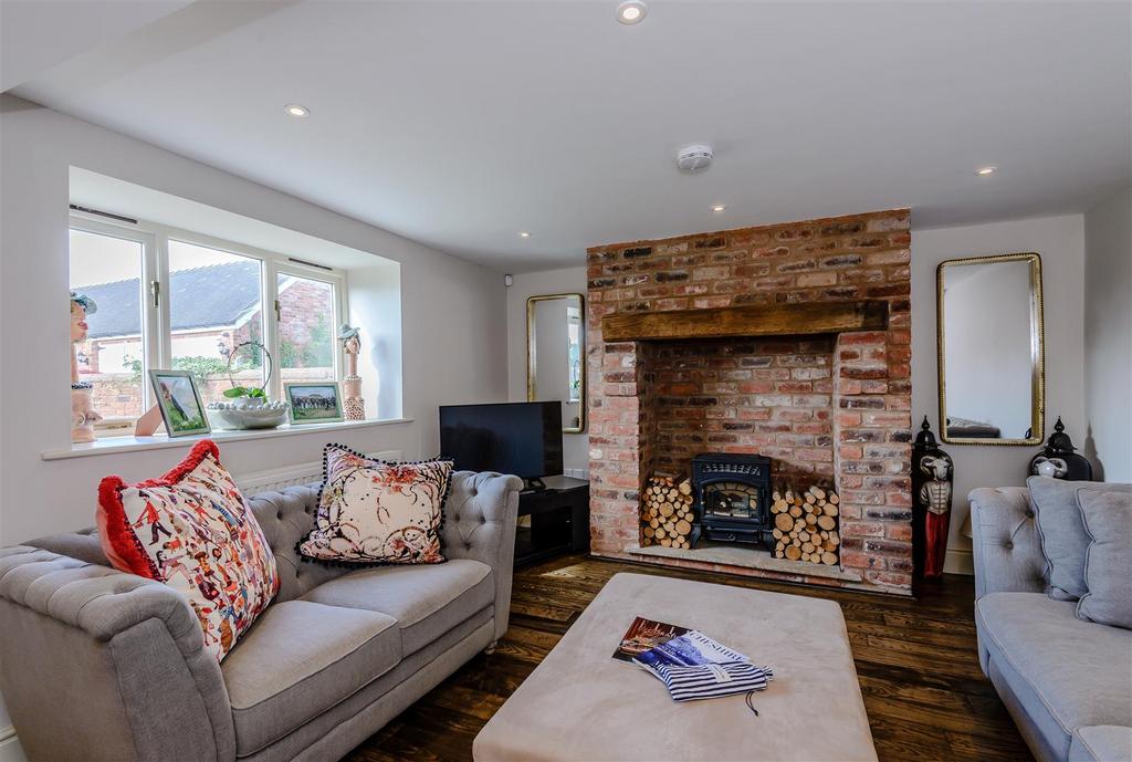 Woodhey Lane, Faddiley, Nantwich 4 bed barn conversion for sale £510,000