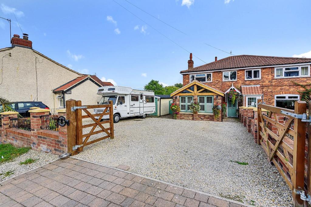 Northgate, Hunmanby, Filey 3 bed semidetached house £300,000