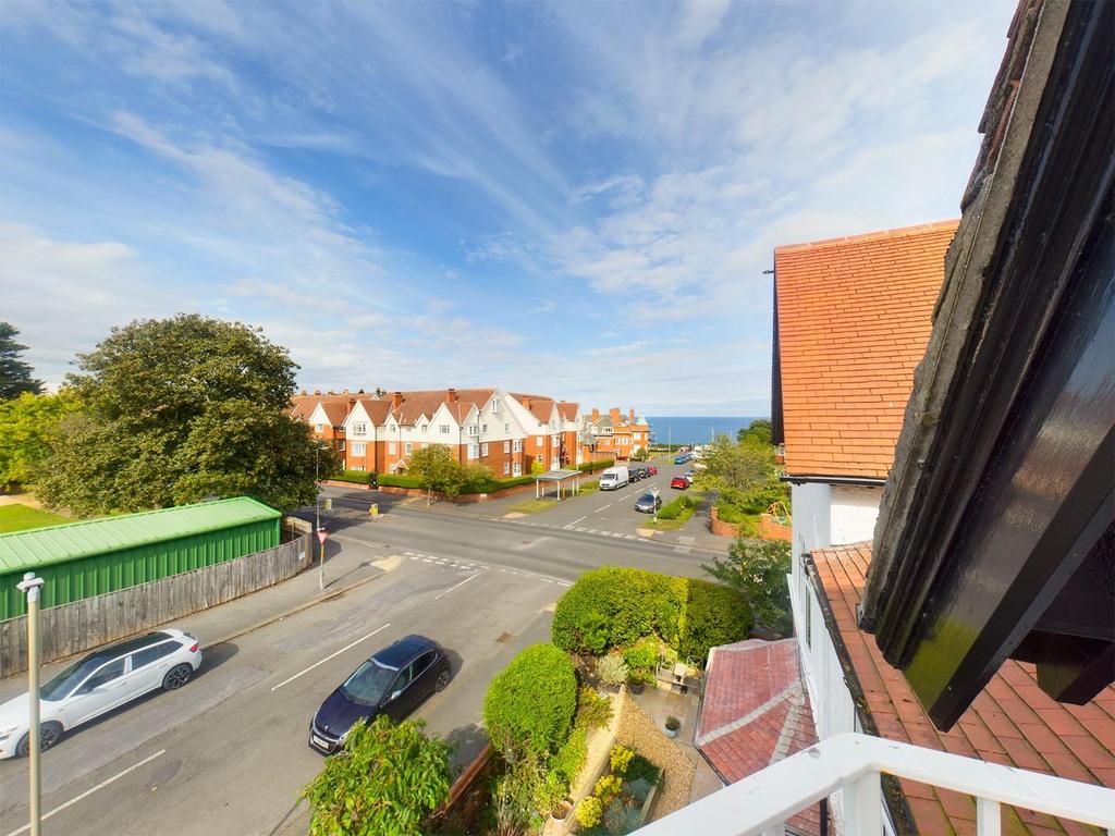 Holbeck Road, Scarborough 2 bed apartment for sale £160,000