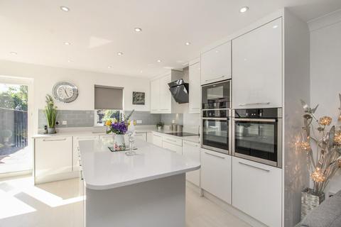 11 Fairgray Close, Ripon, HG4 2TG