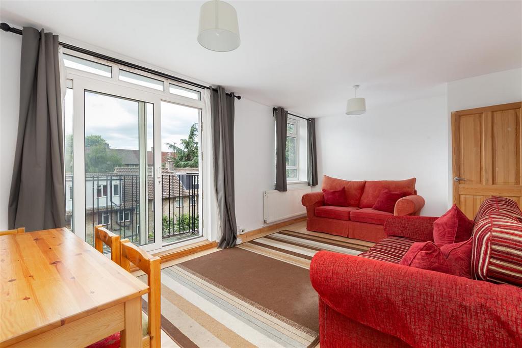 Dobson Close-1.jpg