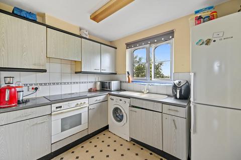 29 Stirling Grove, Hounslow, TW3 1QG