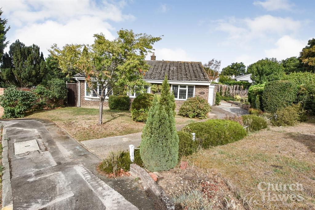 Longmeads, Wickham 3 bed detached bungalow for sale £525,000