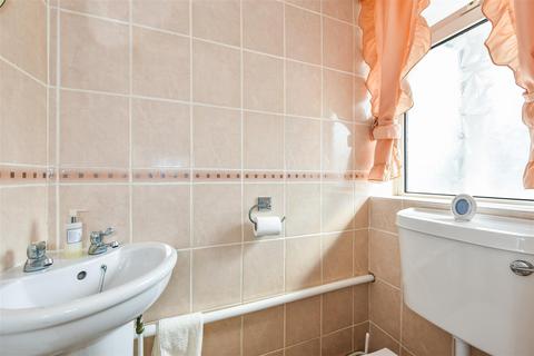 36 Alliston Way, Whitchurch, RG28 7LF