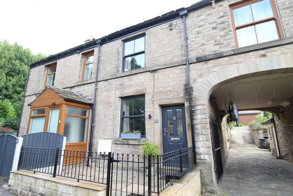 Town Lane, Charlesworth, Glossop 2 bed terraced house for sale £220,000