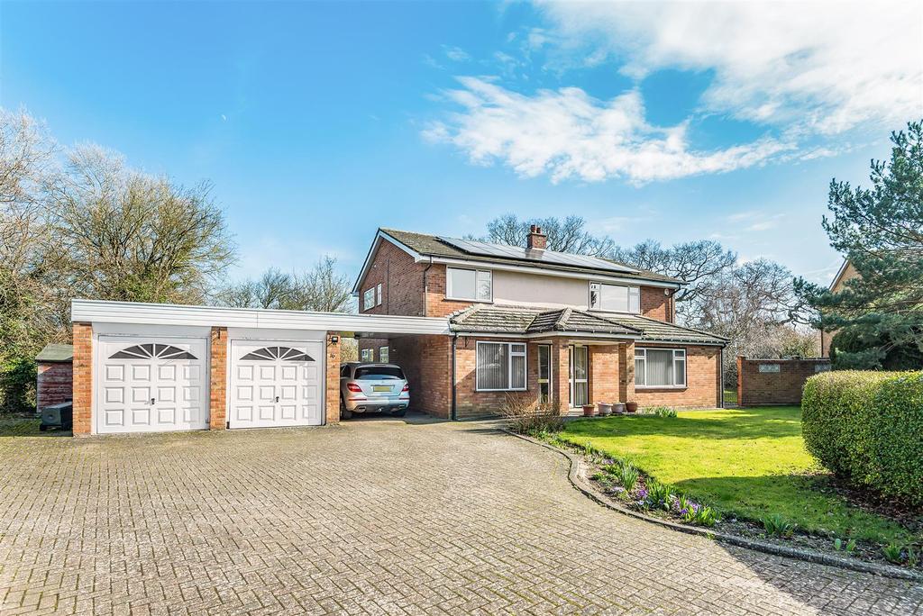 Parkstone Close, Bedford 4 bed detached house £720,000