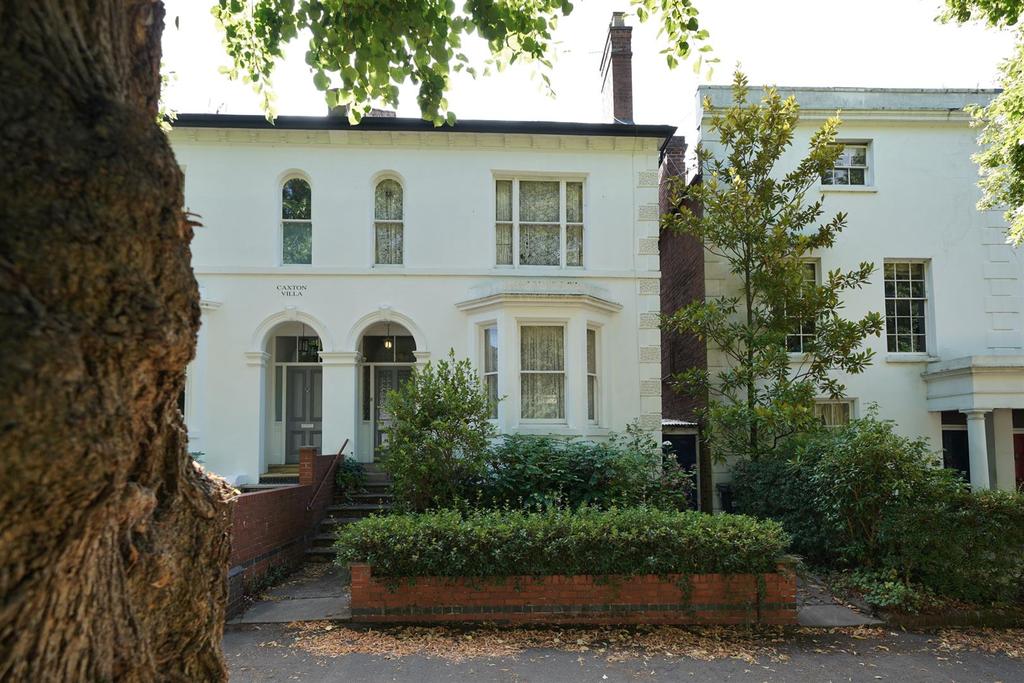 Binswood Avenue (35).jpg