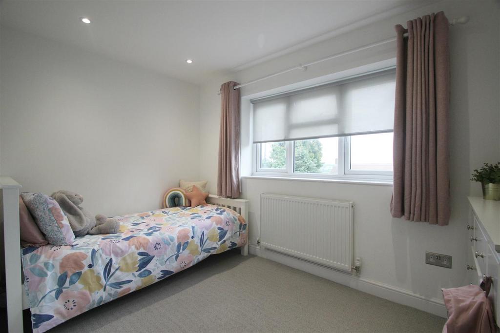 Bedroom 3.jpg