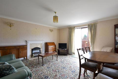 5 Archfield, Wellingborough, NN8 4HH