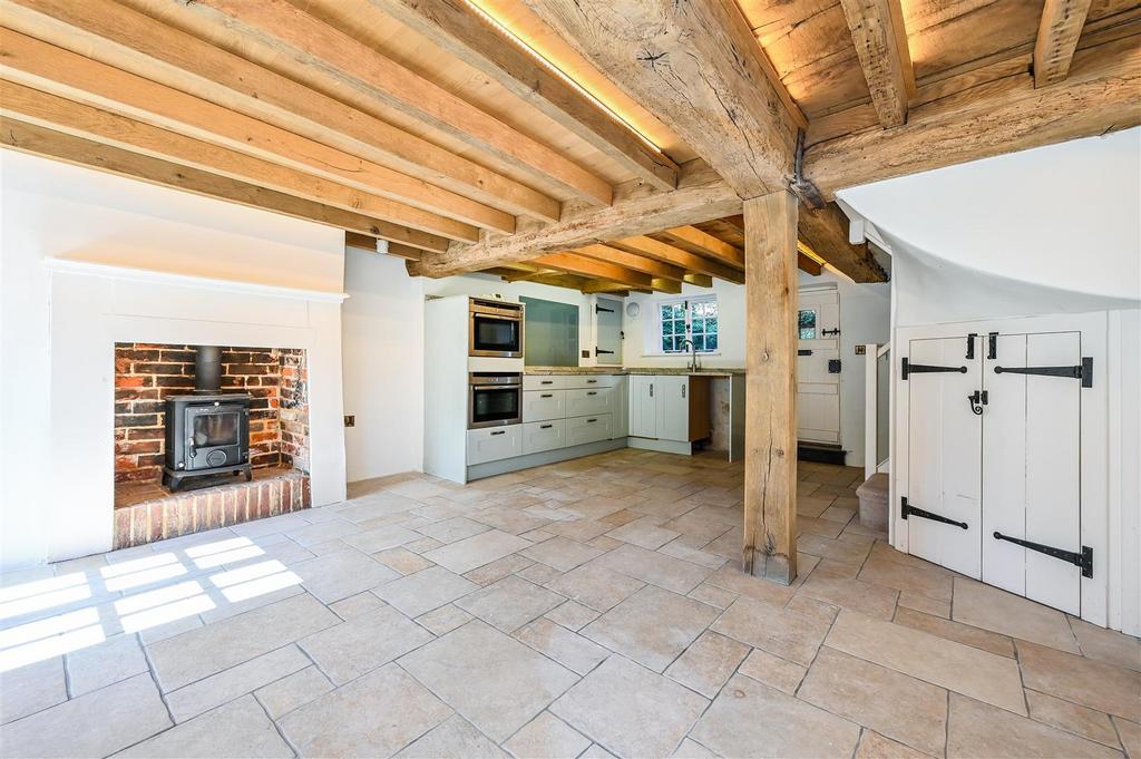 High Street, Bosham 3 bed terraced house for sale £695,000