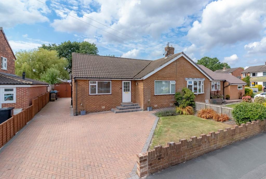 Olive Way, Harrogate 2 bed semidetached bungalow for sale £295,000
