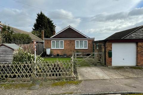 2 bedroom bungalow for sale, Meesons Close, Eastling, ME13