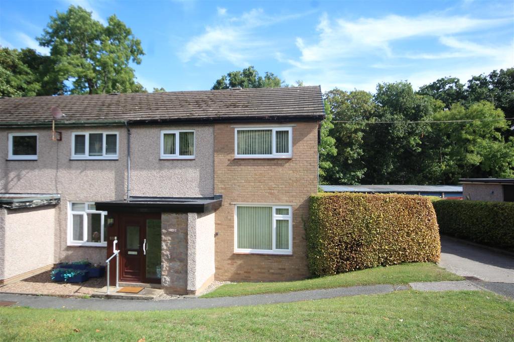 Llanelian Road, Old Colwyn, Colwyn Bay 3 bed terraced house £139,500