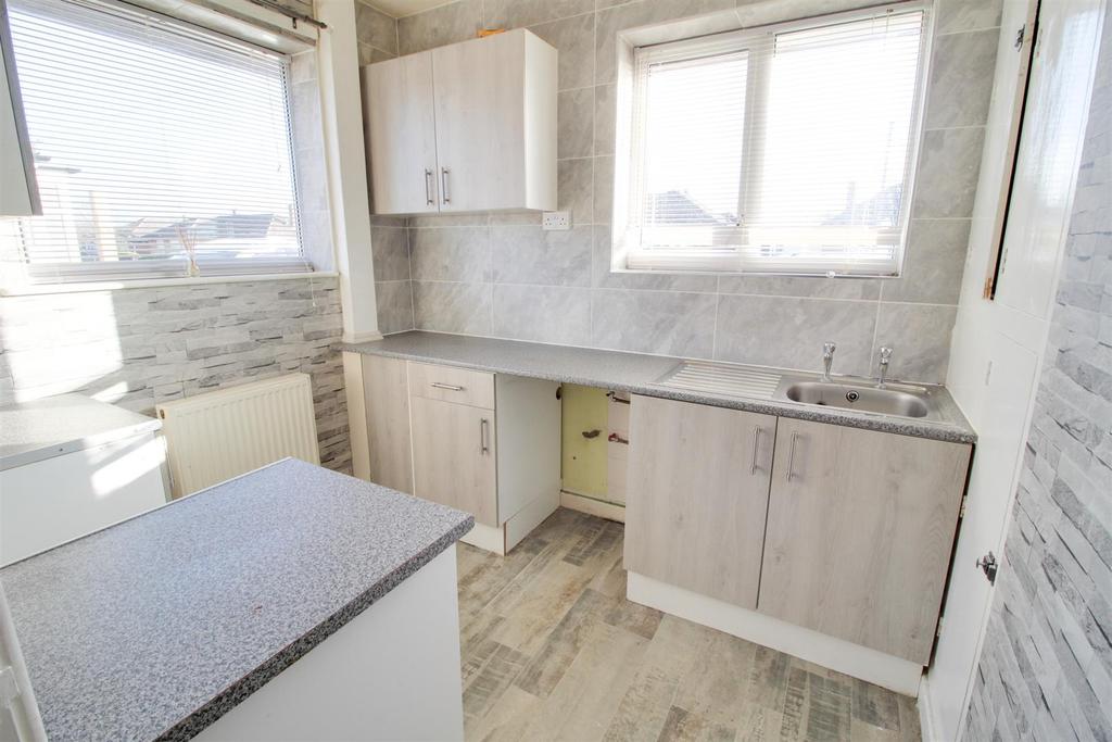 Kennedy Avenue, Skegness 2 bed semidetached bungalow £168,000