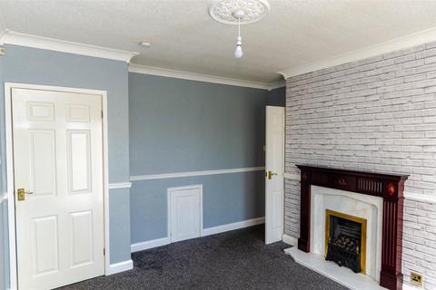 17 Owthorne Walk, Withernsea, HU19 2AZ