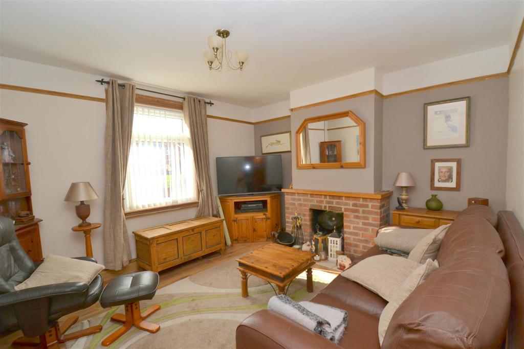 Upper Howsell Road, Malvern 2 bed semidetached house £195,000