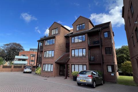 2 bedroom apartment for sale - Mount Avenue, Heswall, Wirral