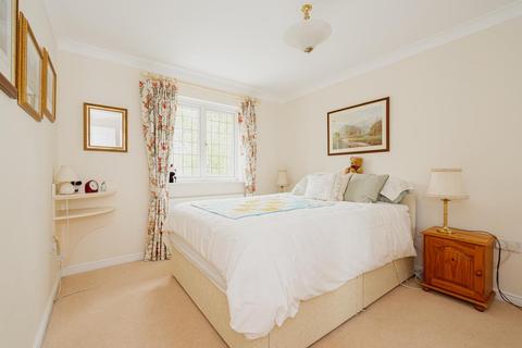 2 Nelson Walk, Epsom, KT19 7LR