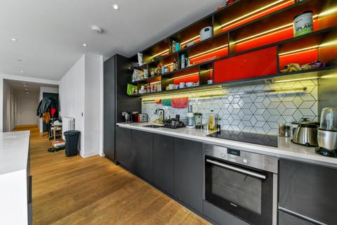 3 bedroom apartment for sale, Java House, London City Island, London E14