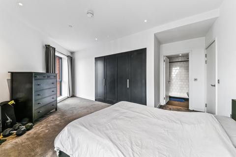 3 bedroom apartment for sale, Java House, London City Island, London E14