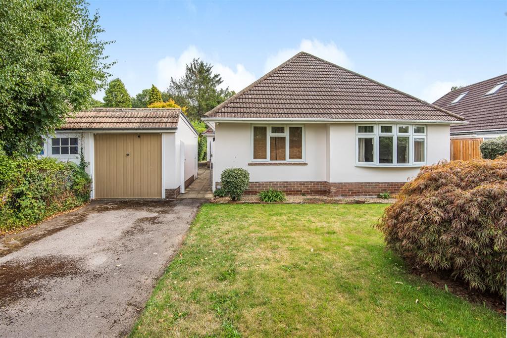 Geddes Way, Petersfield, GU31 3 bed detached house £700,000