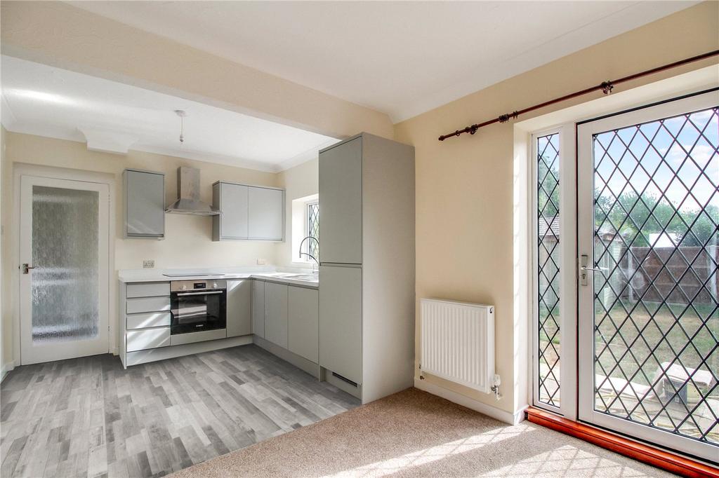 Norwich Road, Mulbarton, Norwich... 3 bed semidetached house £1,100
