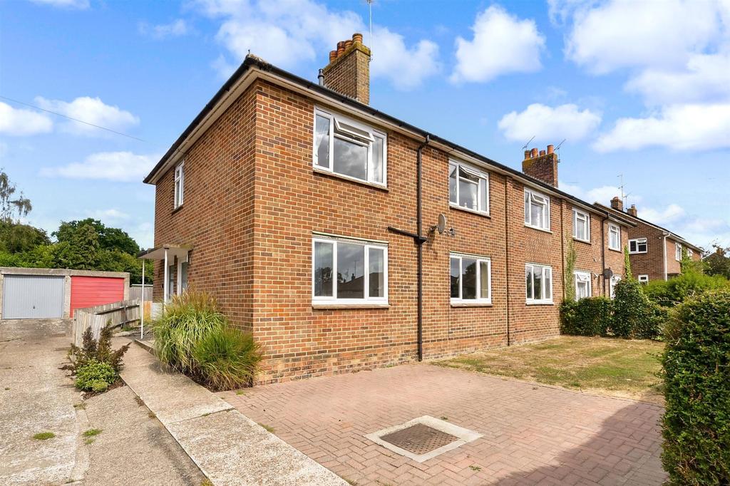 Shrubcote, Tenterden, Kent 2 bed ground floor £250,000