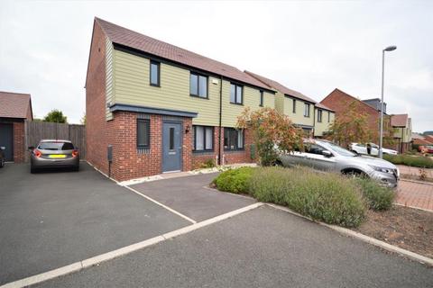 3 bedroom terraced house for sale, Sandhole Crescent, Lawley
