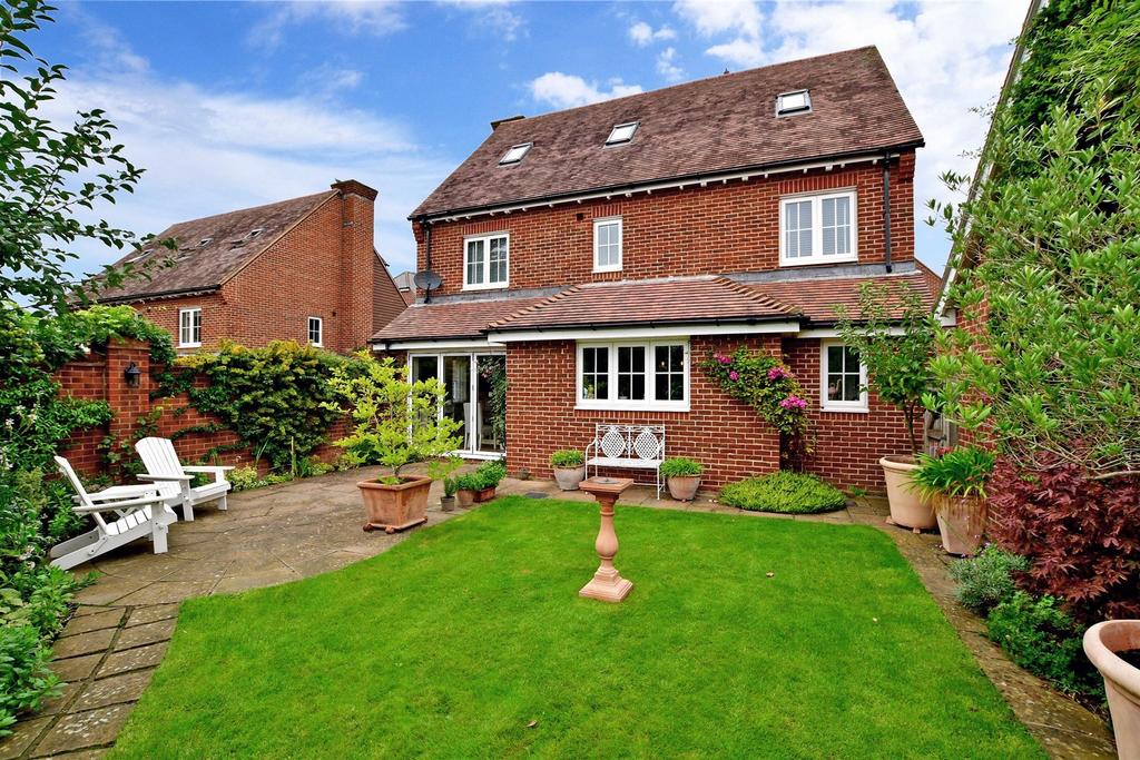 Toronto Road, Petworth, West Sussex 5 bed detached house £725,000
