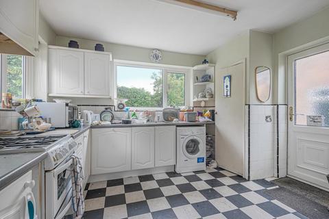 5 Greys Park Close, Keston, BR2 6BD