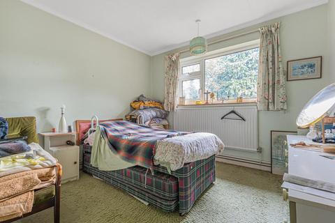 5 Greys Park Close, Keston, BR2 6BD