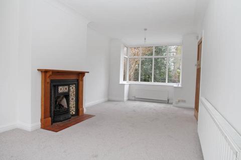 3 bedroom semi-detached house to rent, Stainburn Crescent, Moortown, Leeds, LS17