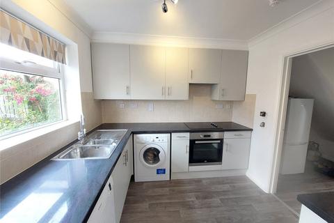 3 bedroom terraced house to rent, Firs Close, Hazlemere, High Wycombe, HP15