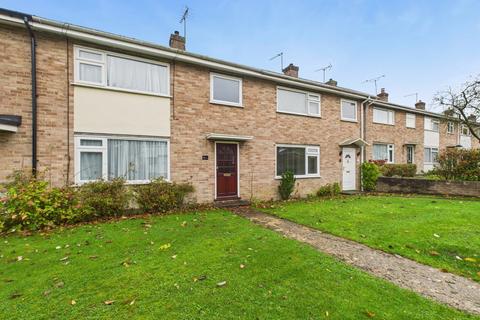 3 bedroom terraced house to rent, Firs Close, Hazlemere, High Wycombe, HP15