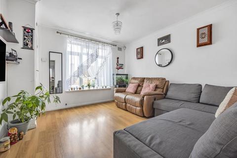 3 bedroom end of terrace house for sale - High Wycombe,  Buckinghamshire,  HP12