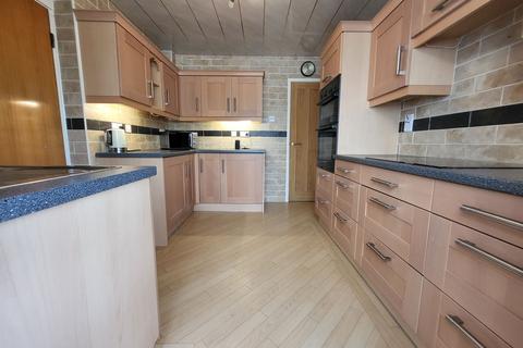 4 Bede Burn View, Jarrow, NE32 5PQ