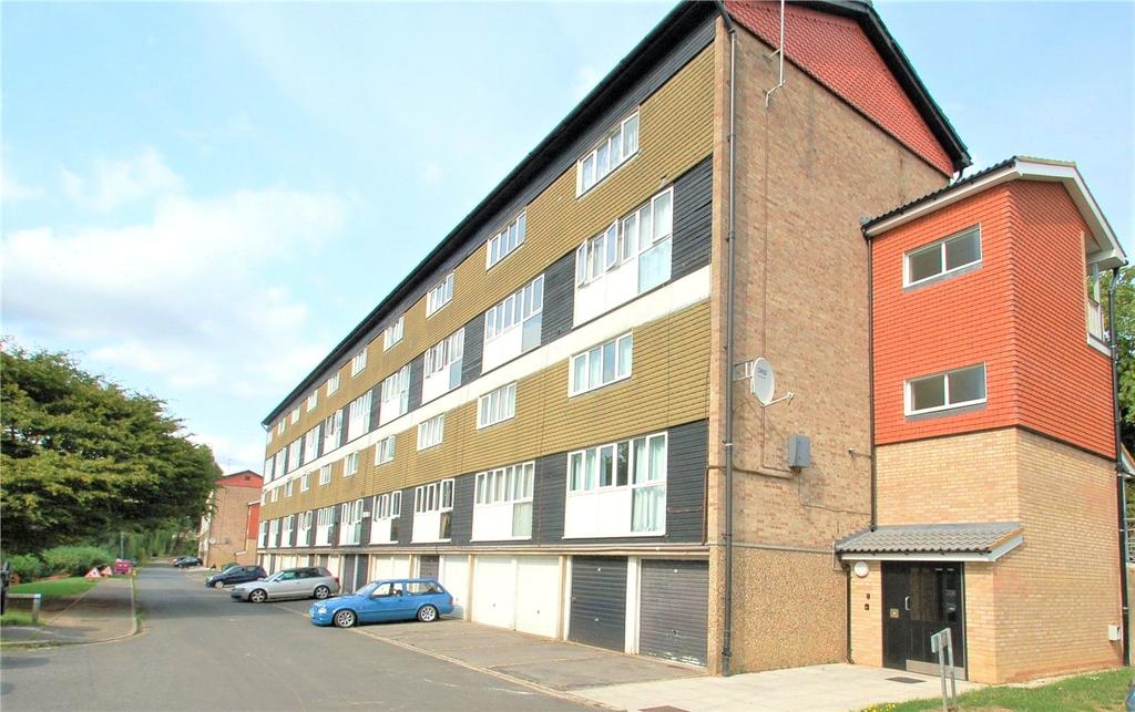 Five Acres, Wooburn Green, High... 2 bed apartment - £1,150 pcm (£265 pw)