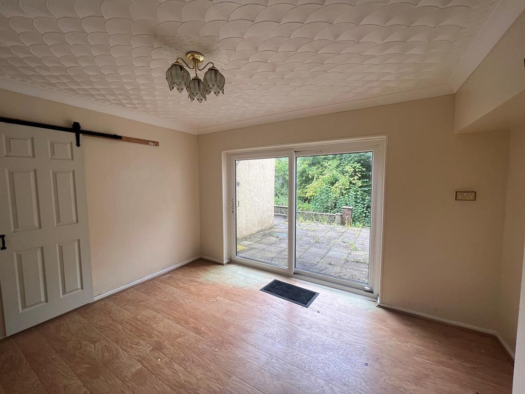 Varteg Row, Bryn, Port Talbot, Neath Port Talbot. SA13 2RF 2 bed semi