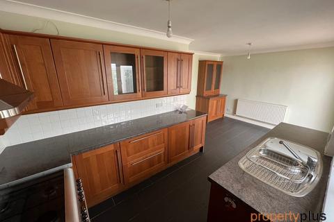 30 Duffryn Close, Tonyrefail, Porth, CF39 8HD