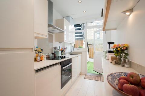60 Reform Street, London, SW11 5AJ