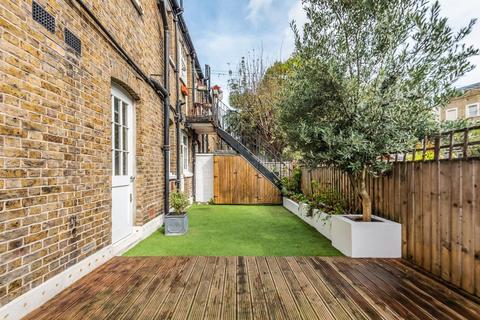 60 Reform Street, London, SW11 5AJ