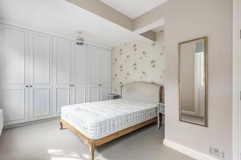 60 Reform Street, London, SW11 5AJ