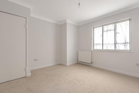 187 Regents Park Road, London, N3 3PB