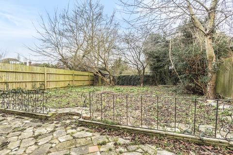 187 Regents Park Road, London, N3 3PB