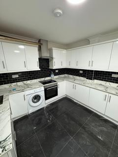 3 bedroom flat to rent - Rye Lane, Peckham, SE15