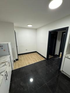 3 bedroom flat to rent, Rye Lane, Peckham, SE15