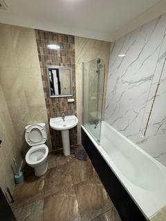 3 bedroom flat to rent, Rye Lane, Peckham, SE15