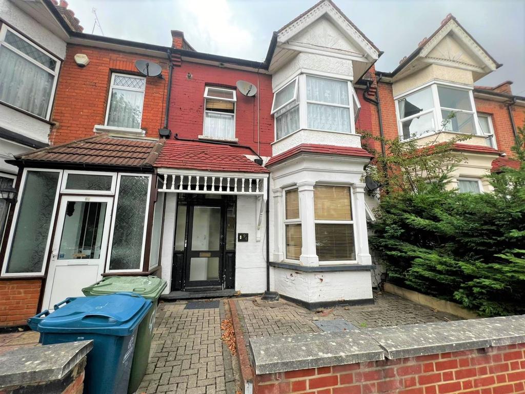Vaughan Road, Harrow, HA1 4ED 1 bed flat £1,150 pcm (£265 pw)